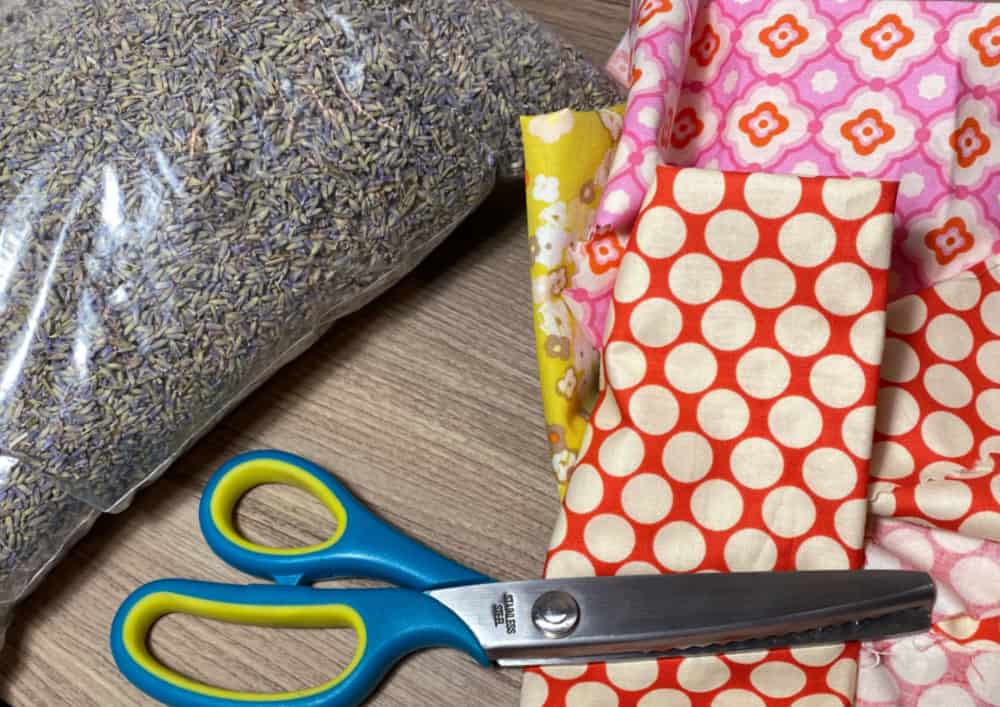 DIY Lavender Sachet  Great Beginner Sewing Project - The Everyday