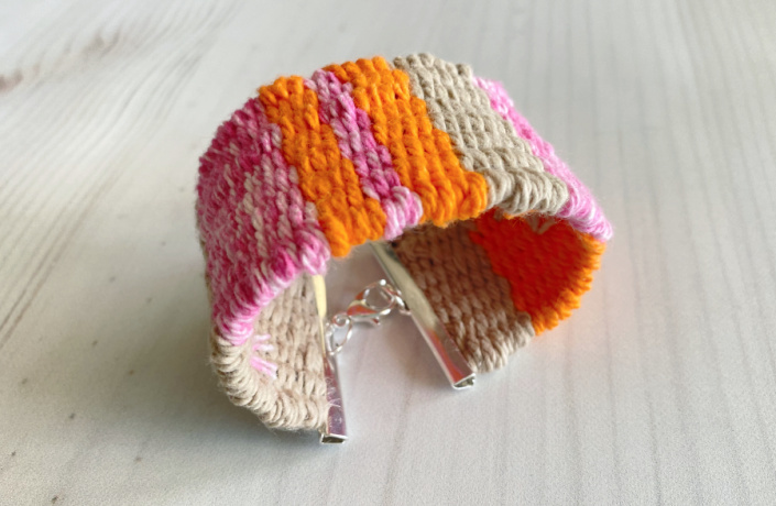 Yarn-Wrapped DIY Slap Bracelets - Design Improvised