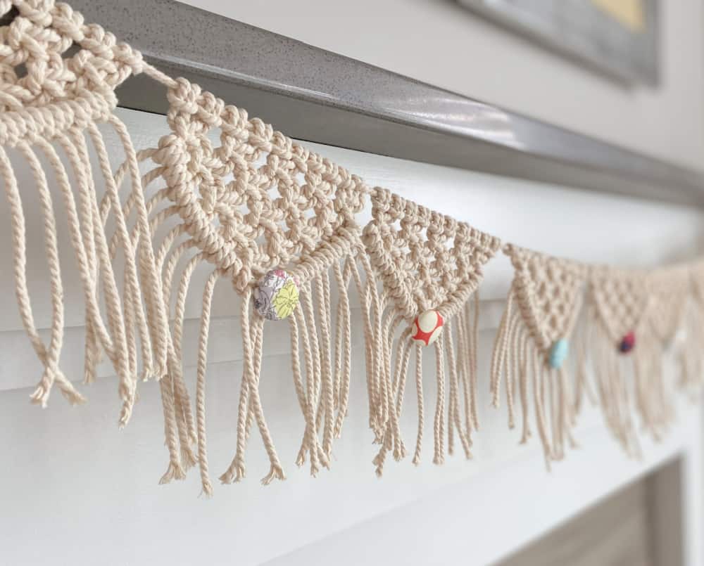 DIY Macrame Book - Jewelry and Accessories